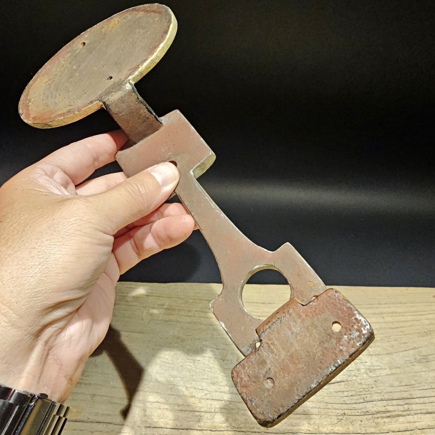Antique Style Cast Iron Ford Door Gate Handle