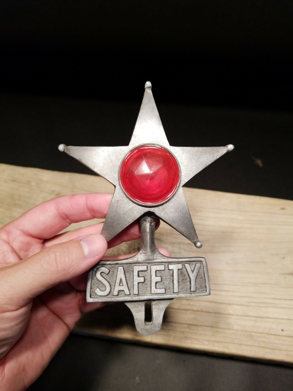 Antique Vintage Style Cast Aluminum Safety Star Car License Plate Fob Topper