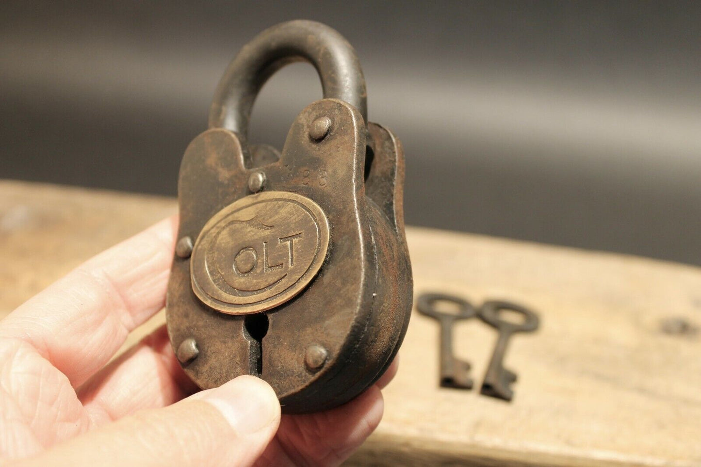 Antique Vintage Style Cast Iron Colt Firearms Ammo Box Padlock Lock & Key