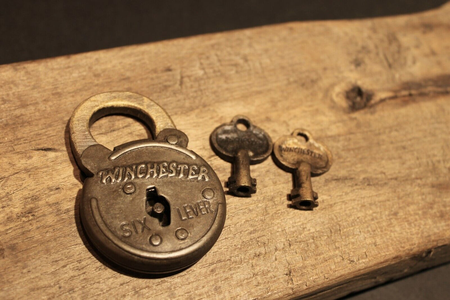 Antique Vintage Style Cast Iron Winchester Firearms Ammo Box Padlock Lock & Key