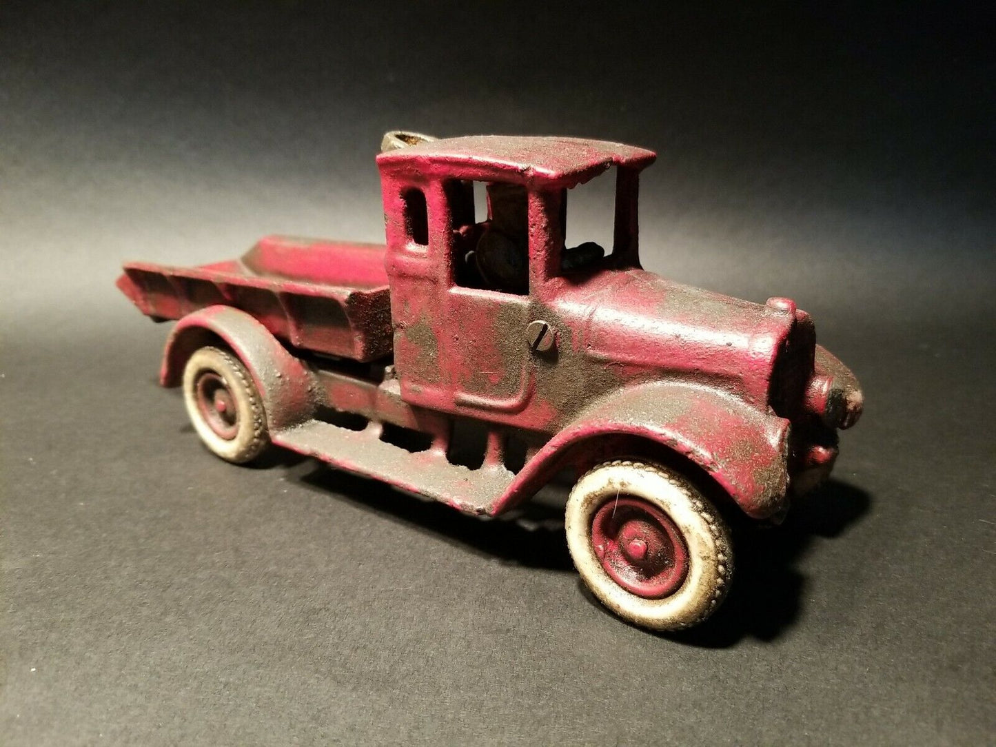 Antique Vintage Style Cast Iron Red Dump Truck Flat bed Car Rubber Wheels