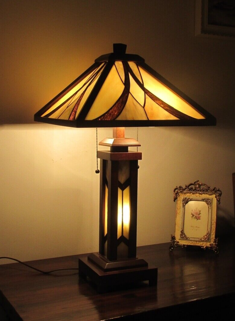 25.6 3 light Antique Vintage Style Stained Glass Wood Mission Table Lamp