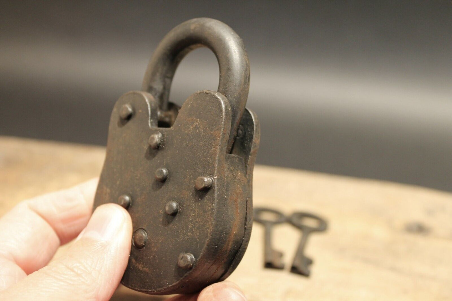 Antique Vintage Style Cast Iron Colt Firearms Ammo Box Padlock Lock & Key