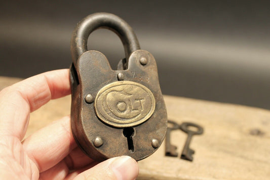 Antique Vintage Style Cast Iron Colt Firearms Ammo Box Padlock Lock & Key