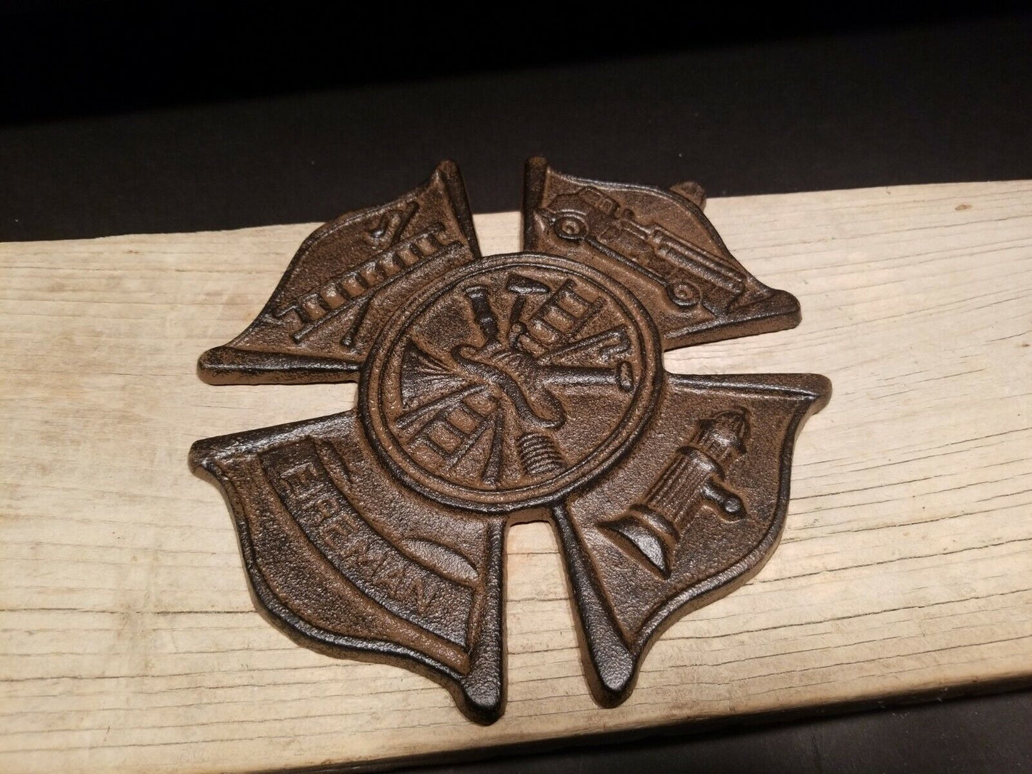 Antique Vintage Style Cast Iron Rust Fire Fighter Plaque Fire Mark Sign