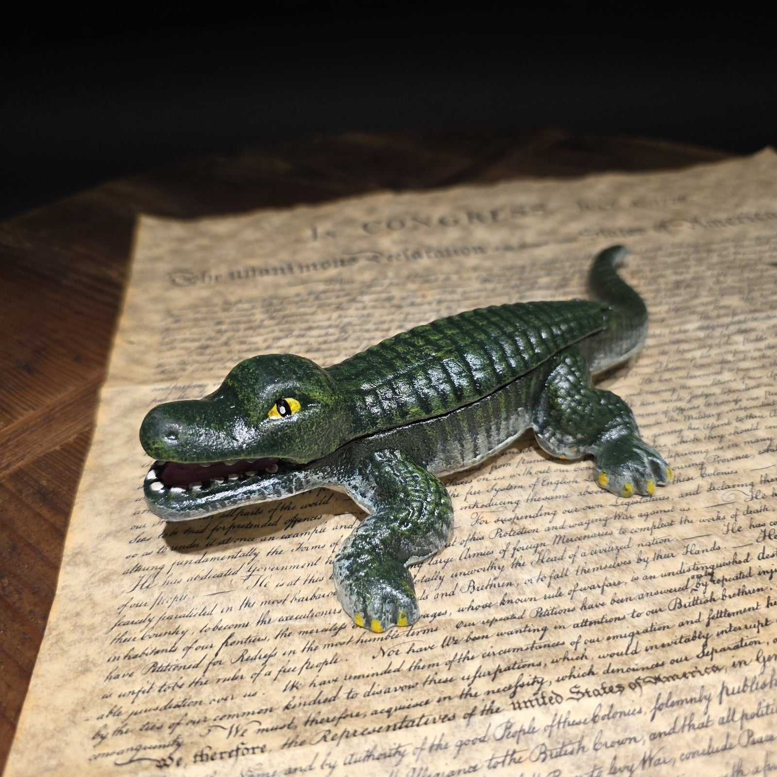 Cast Iron Alligator Box – Vintage Style Crocodile Trinket Dish Figure