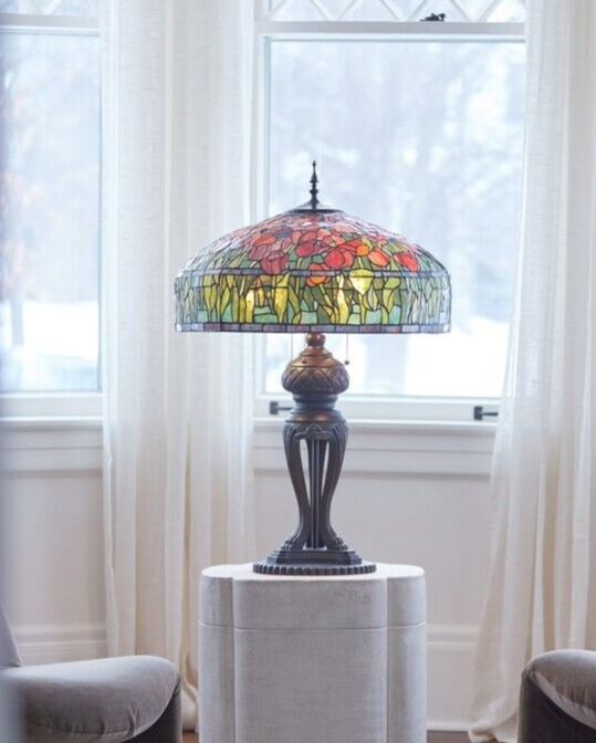 33.25"H Tulip Antique Style Stained Glass Table Lamp