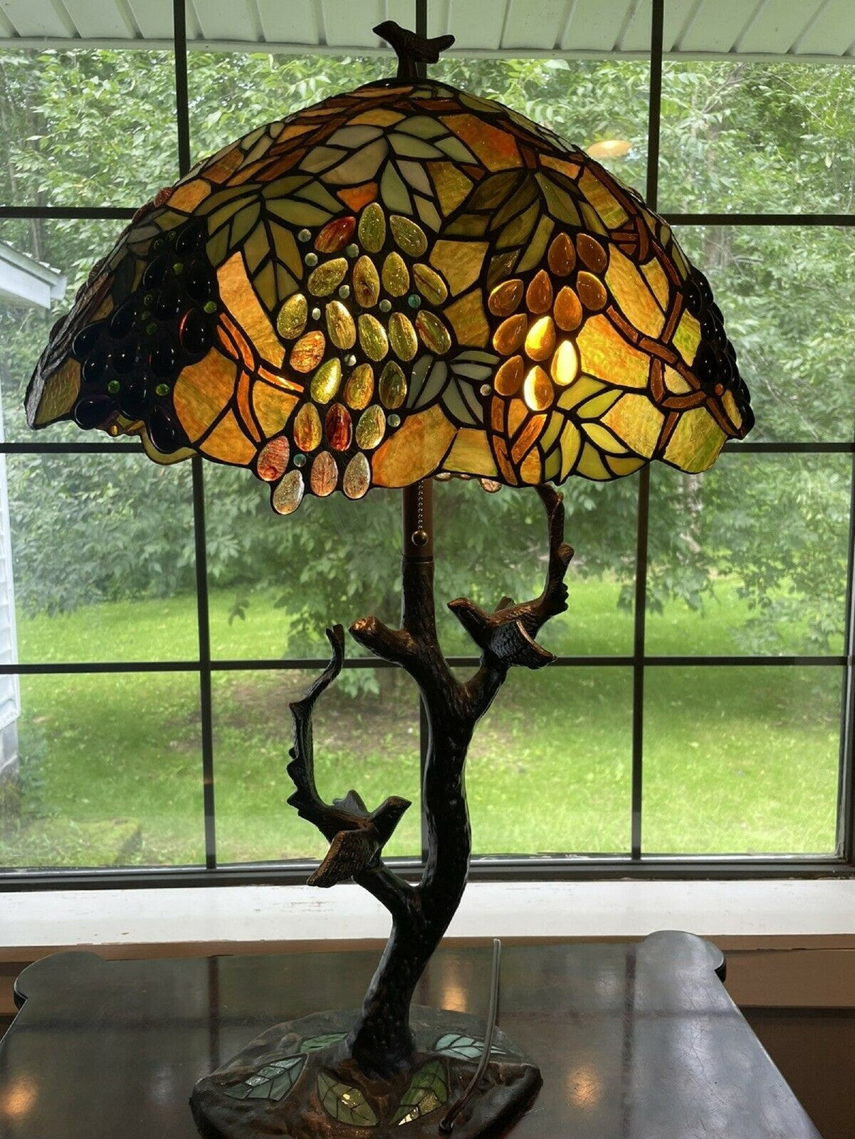 32.5" Antique Vintage Style Stained Glass Oval Fruit Grapes Table Lamp