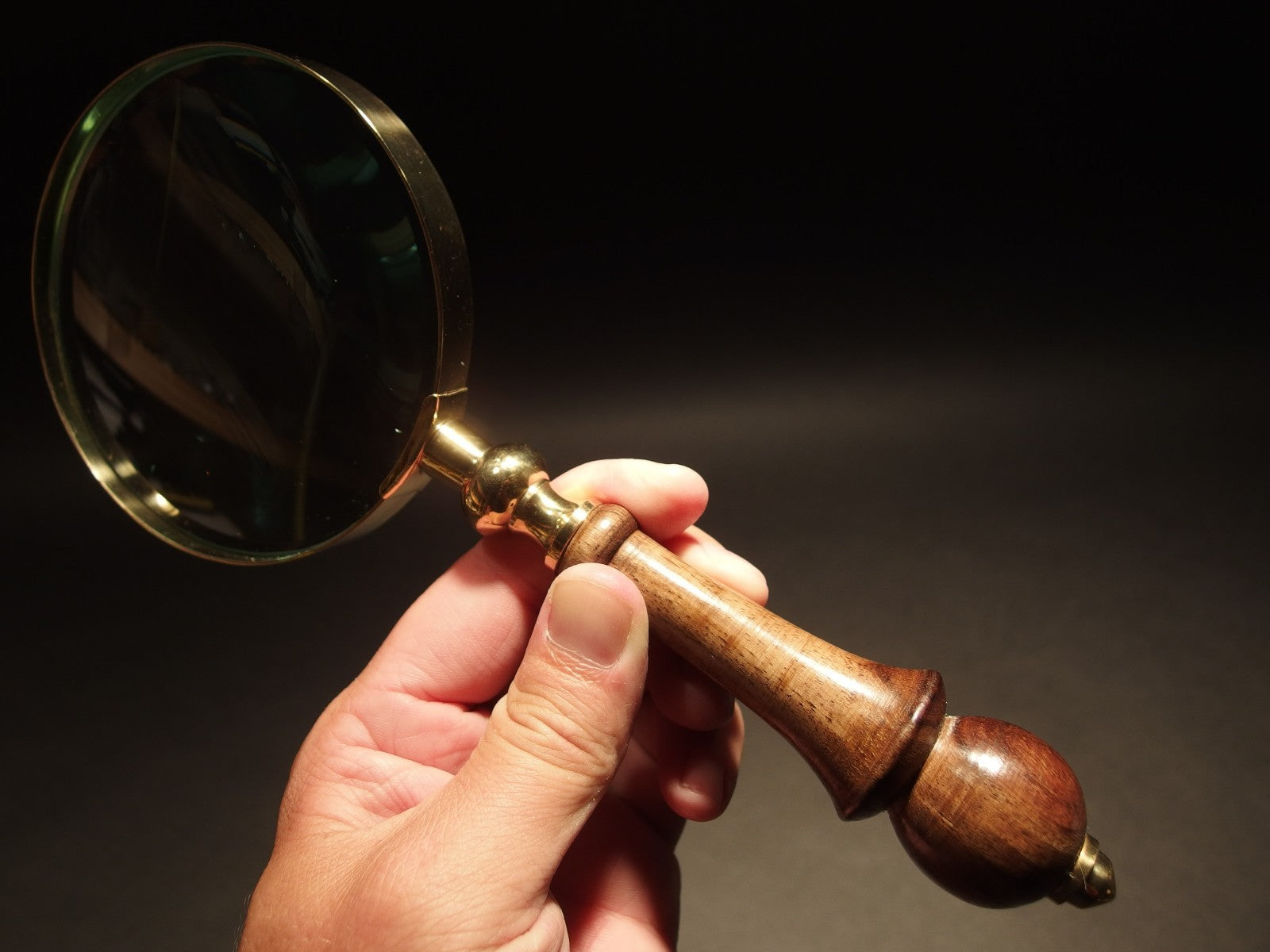 Antique Style Magnifying Glass w Wood Turned Handle 