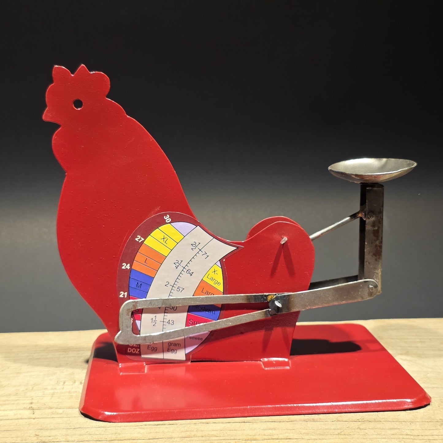 Vintage Style Rooster Egg Scale – Red Metal Farm Poultry Egg Grader