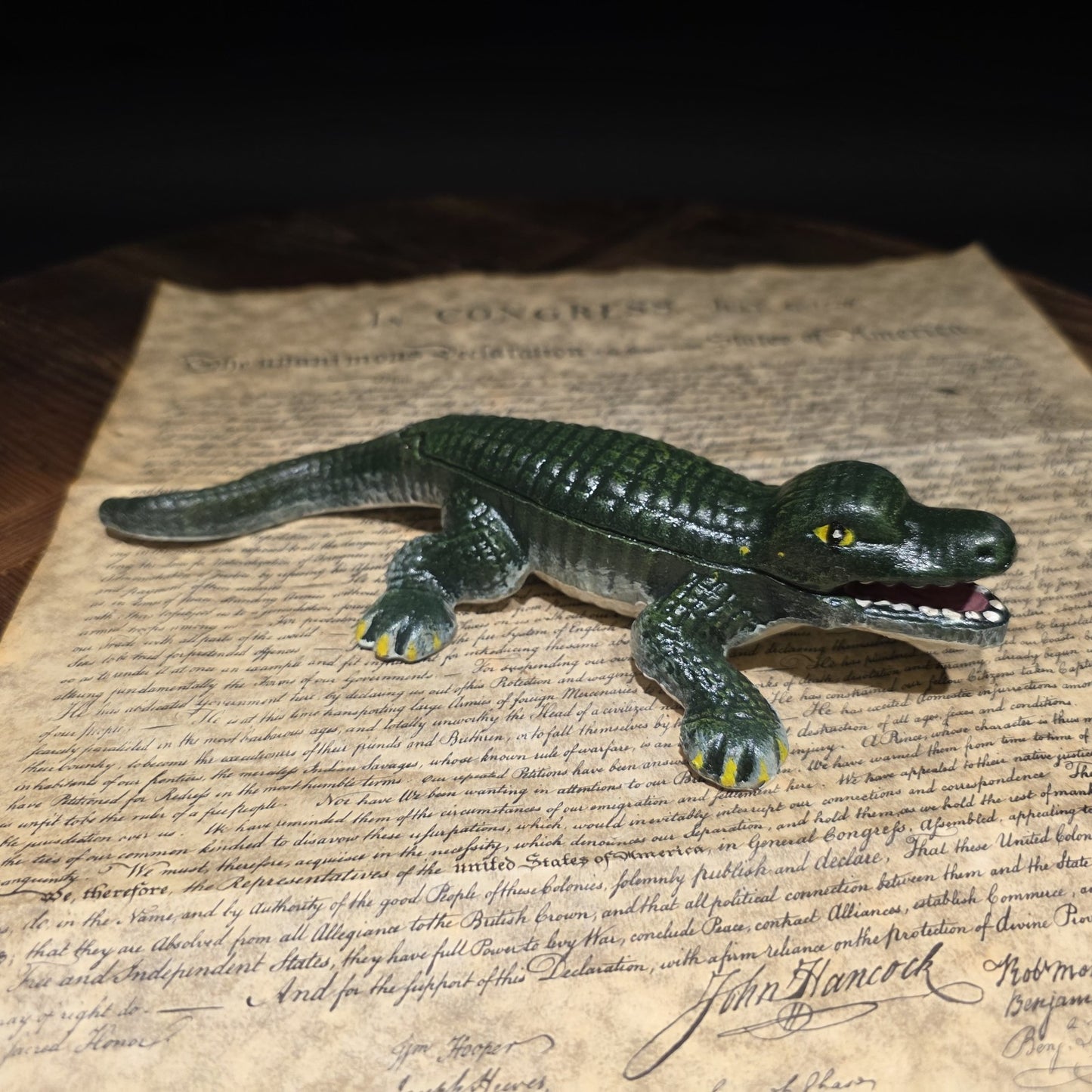 Cast Iron Alligator Box – Vintage Style Crocodile Trinket Dish Figure