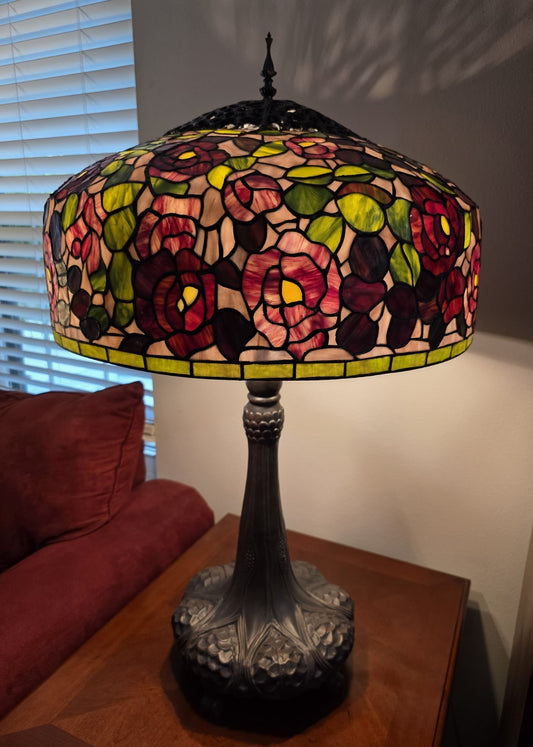 35.5'' Rose Bush Tiffany-Style Stained Glass Table Lamp