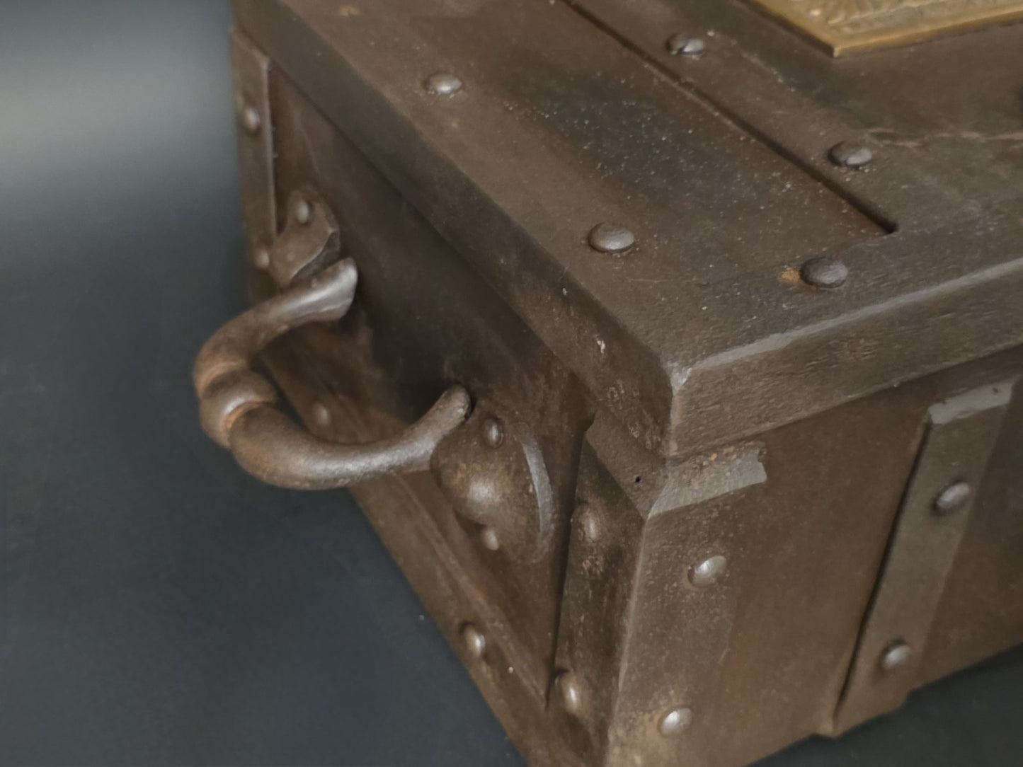15" Antique Style Cast Iron Winchester Ammunition Chest Strongbox