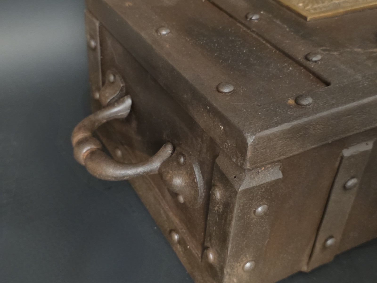 15" Antique Style Cast Iron Winchester Ammunition Chest Strongbox