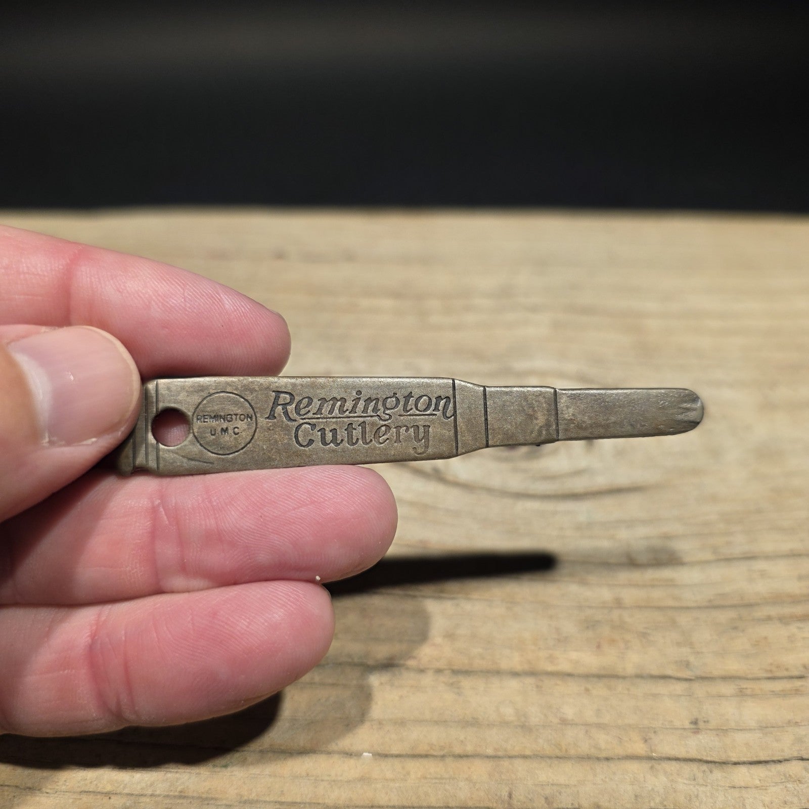 Remington Blade Opener Keychain Tool – Vintage Style Pocket Knife Opener