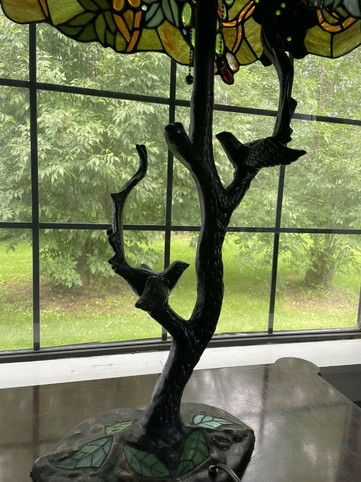 32.5" Antique Vintage Style Stained Glass Oval Fruit Grapes Table Lamp