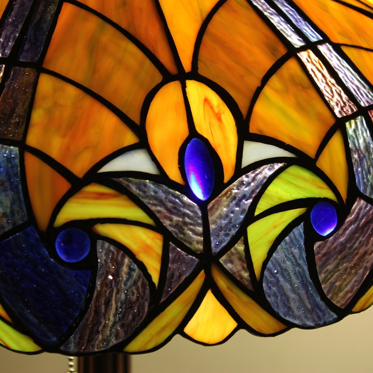 25.2" Antique Style Stained Glass Table Lamp
