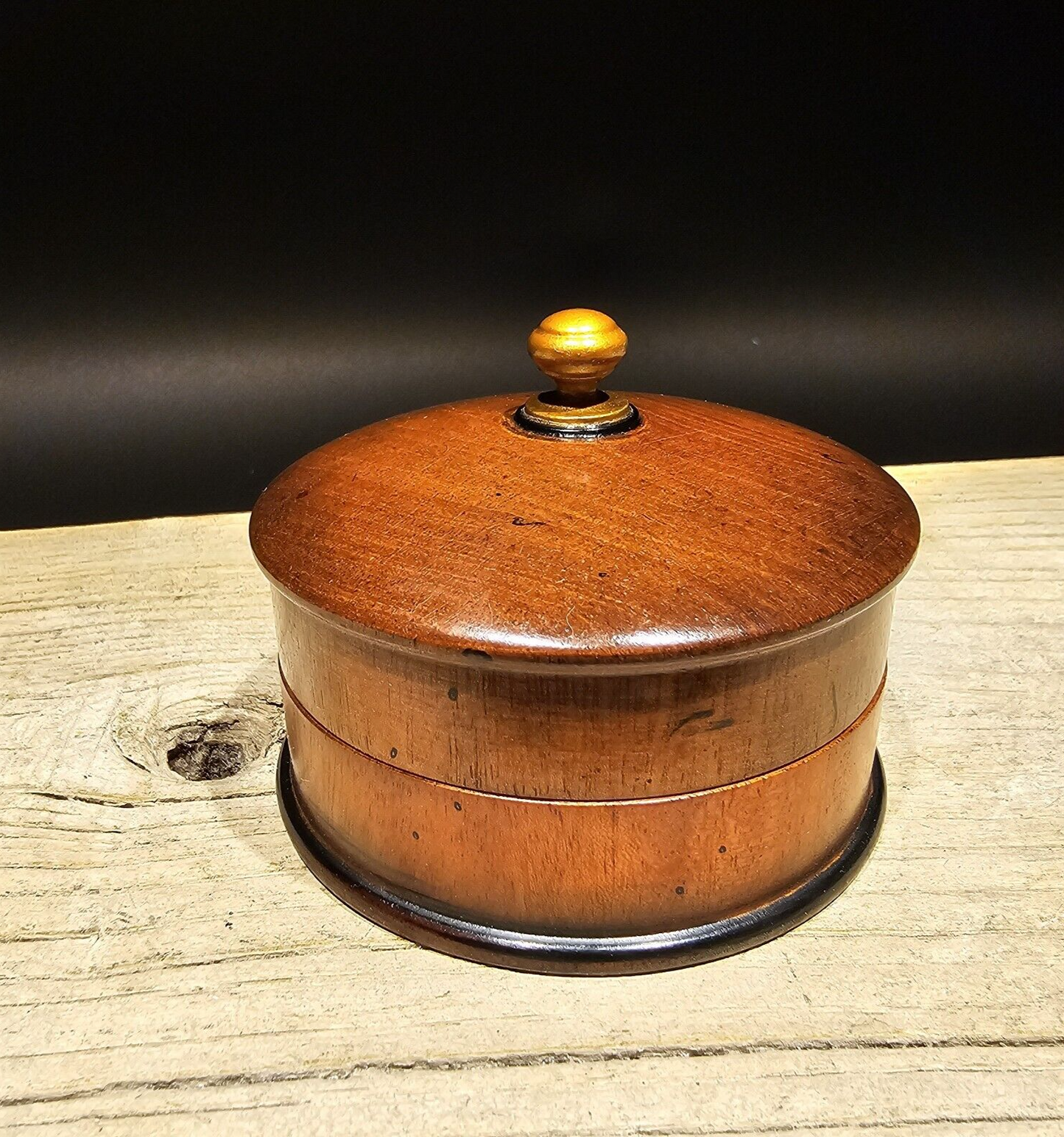 Antique Style Turned Mahagony Wood Compass with Lid