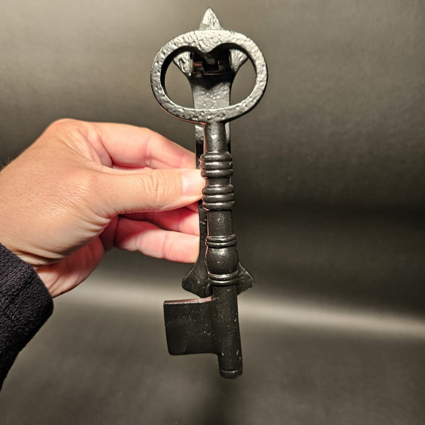 Antique Vintage Style Black Cast Iron Key Door Knocker