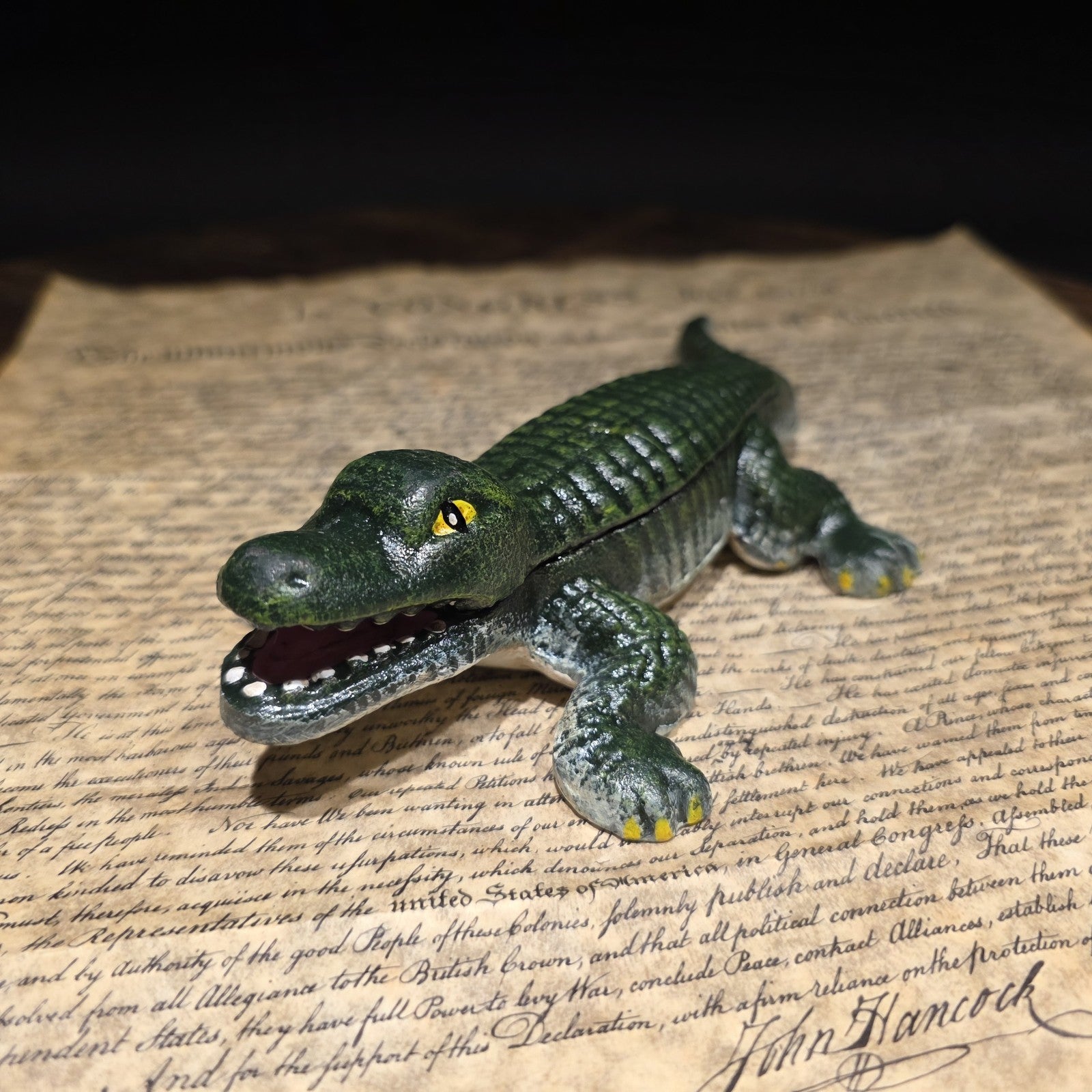 Cast Iron Alligator Box – Vintage Style Crocodile Trinket Dish Figure