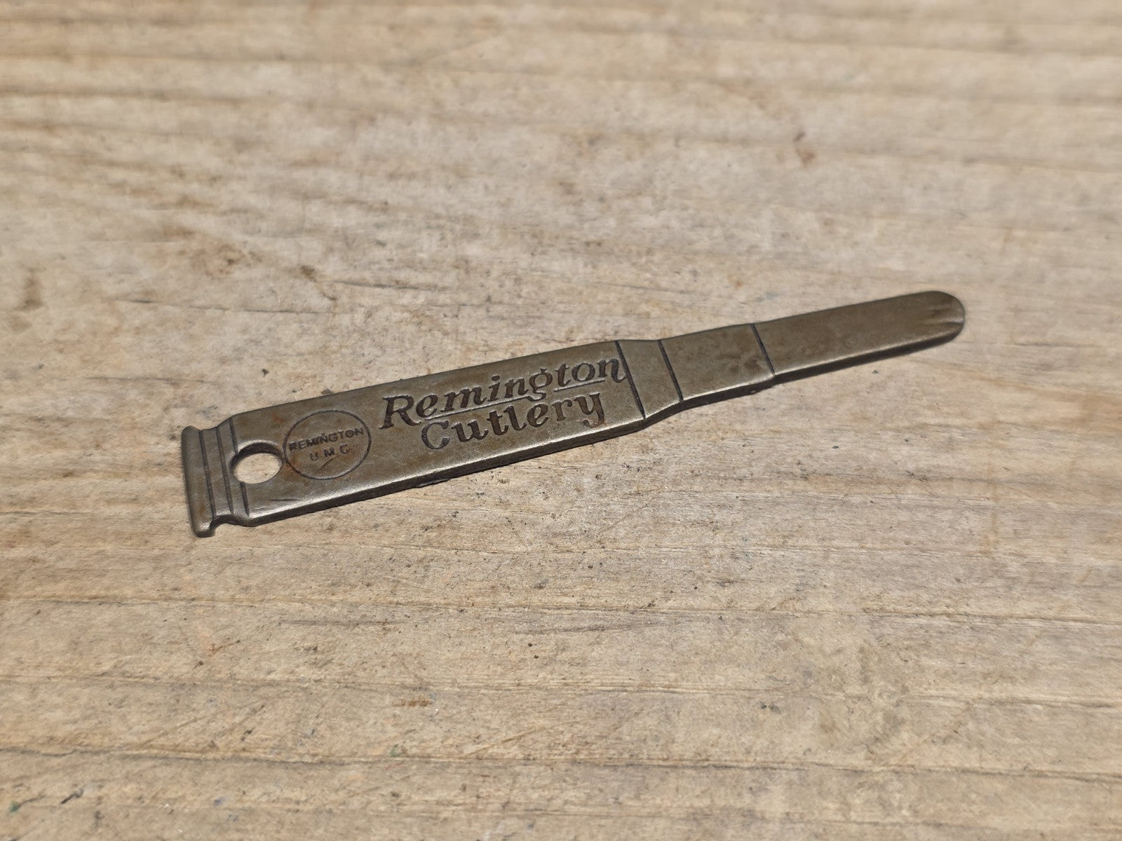 Remington Blade Opener Keychain Tool – Vintage Style Pocket Knife Opener