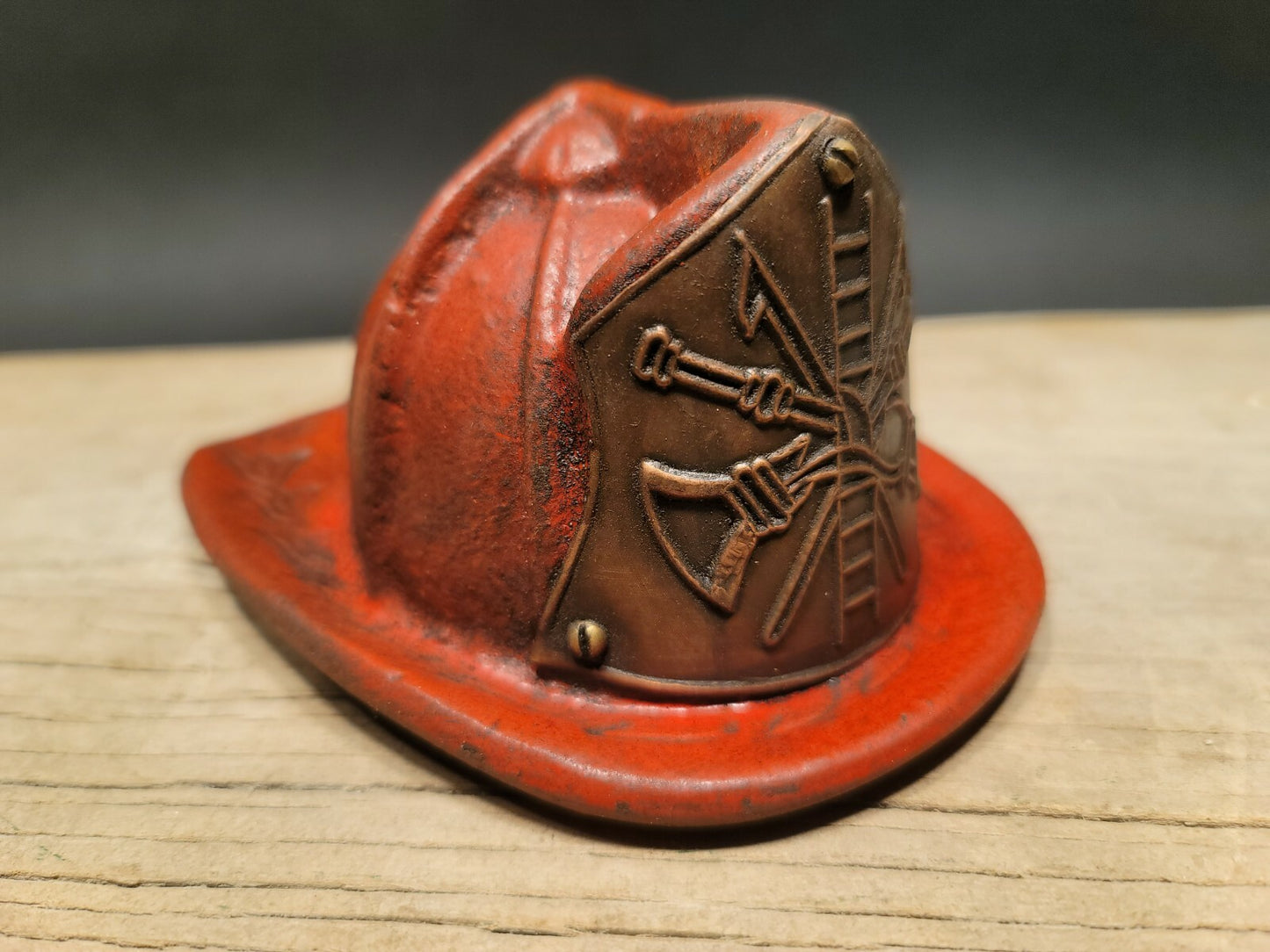 Antique Vintage Style Miniature Cast Iron Fireman Helmet Coin Bank 