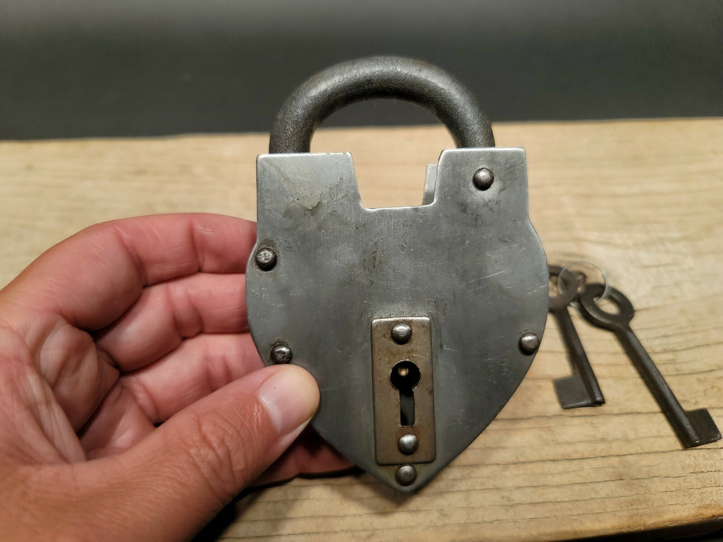 Antique Vintage Style Cast Iron Steel Heart Bridge Padlock Lock & Key 