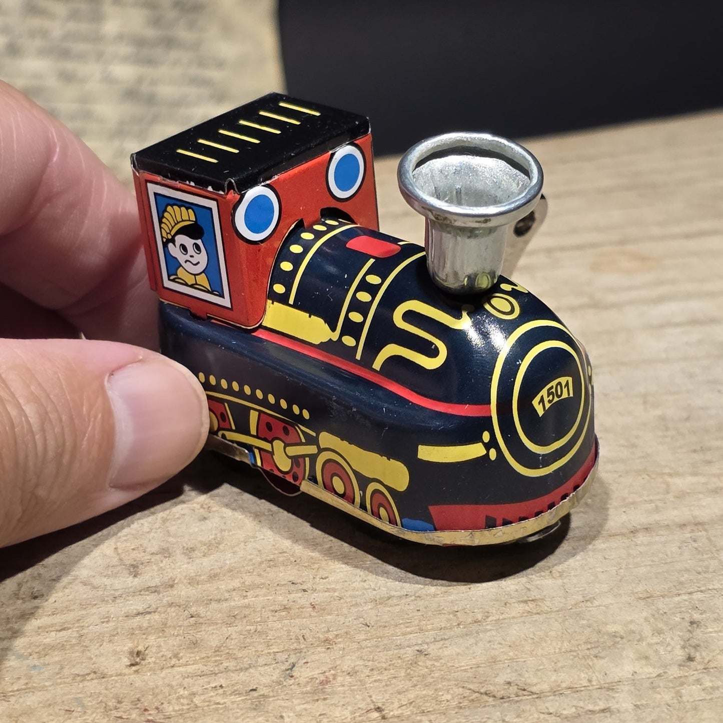New Vintage Style Tin Litho Locomotive Toy Wind Up Train Engine