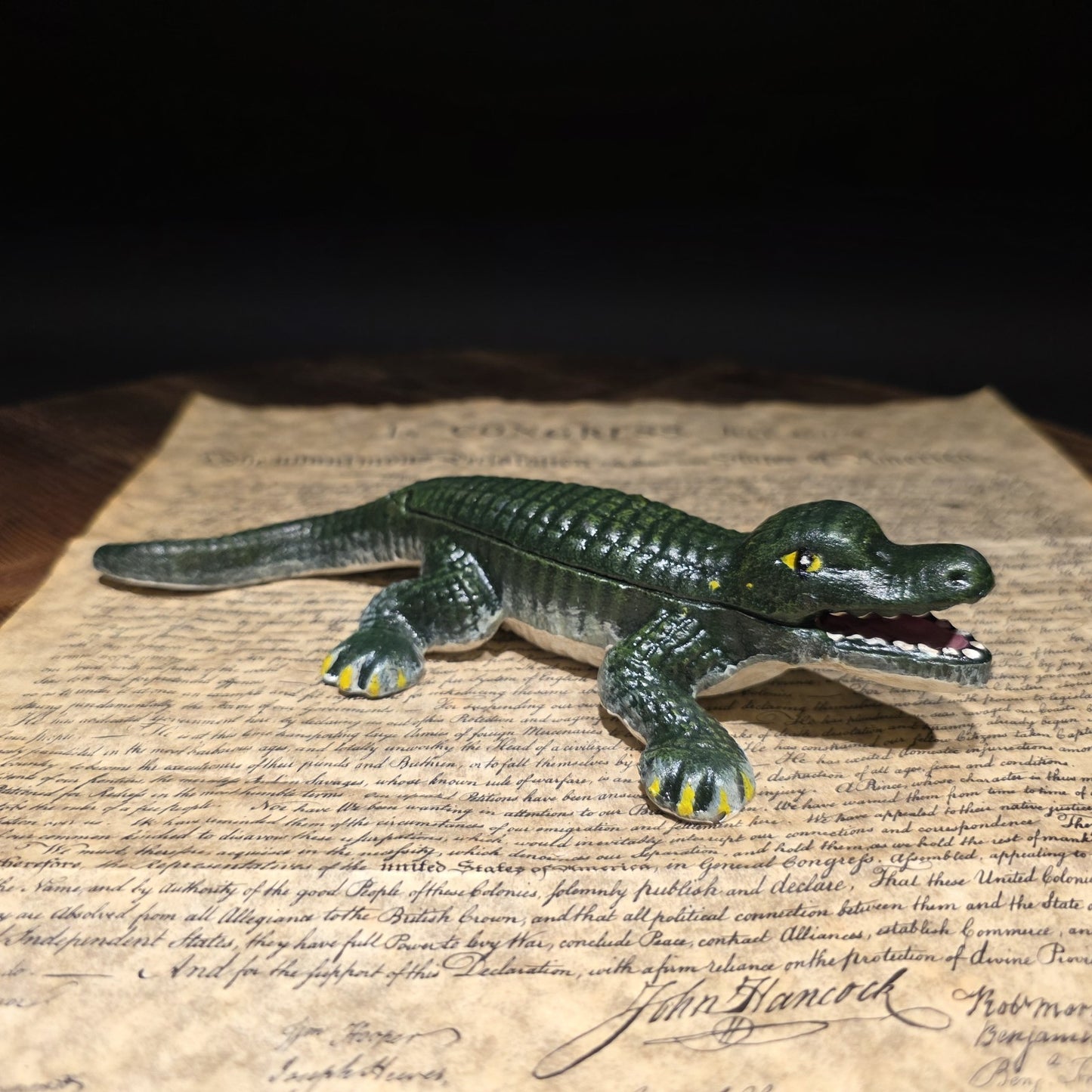 Cast Iron Alligator Box – Vintage Style Crocodile Trinket Dish Figure