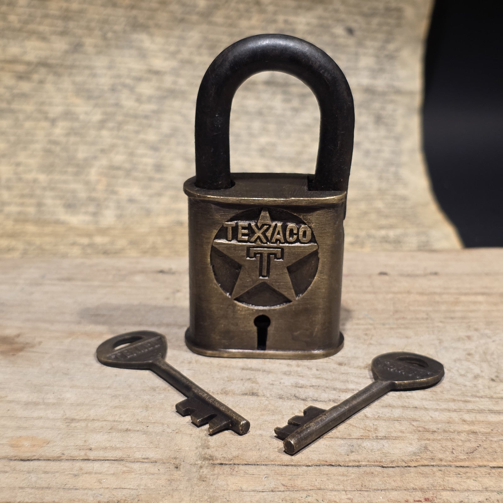 4" Antique Style Brass & Iron Texaco Padlock with Keys Oil Company Lock