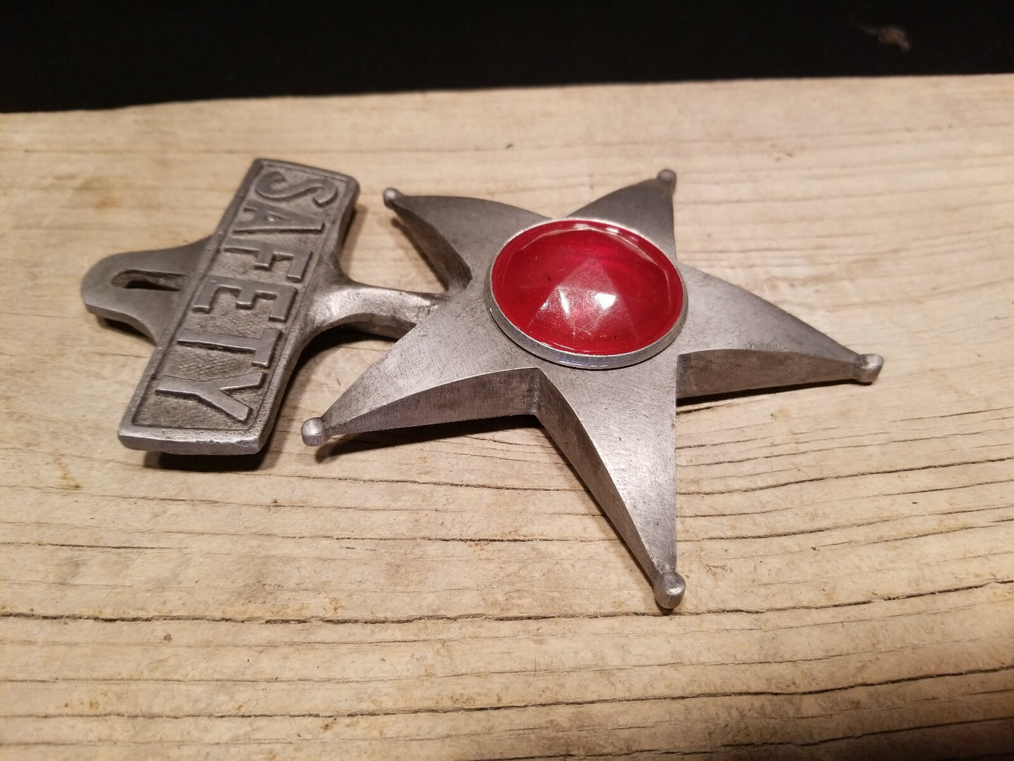 Antique Vintage Style Cast Aluminum Safety Star Car License Plate Fob Topper