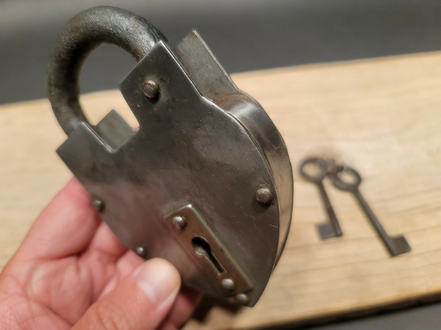 Antique Vintage Style Cast Iron Steel Heart Bridge Padlock Lock & Key 