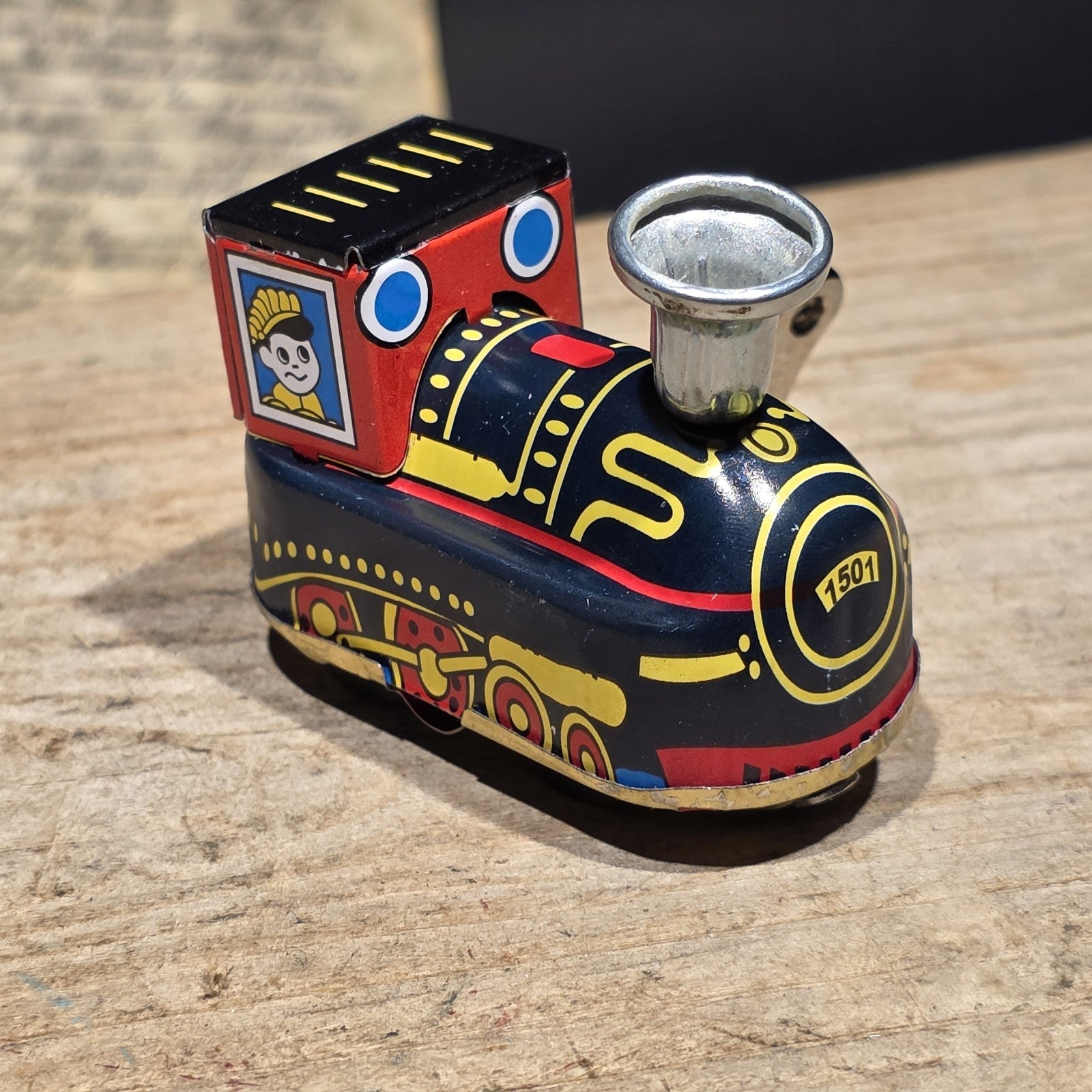 New Vintage Style Tin Litho Locomotive Toy Wind Up Train Engine