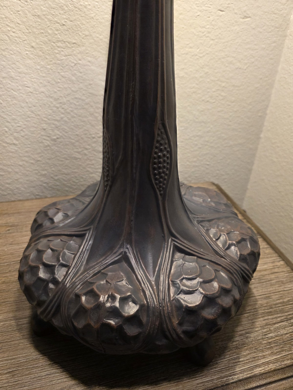 35.5'' Rose Bush Tiffany-Style Stained Glass Table Lamp