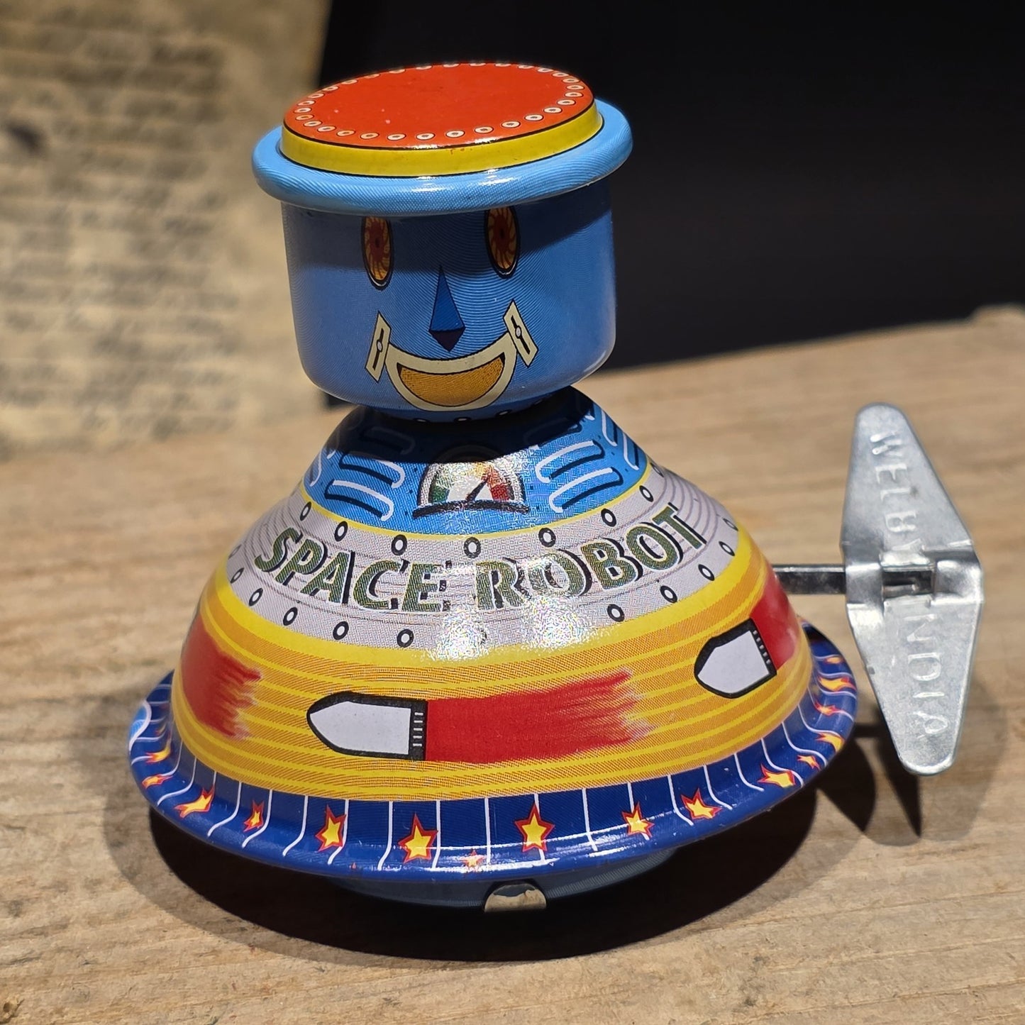 New Vintage Style Space Robot Tin Litho Toy  Wind Up Space Age Mechanical Robot