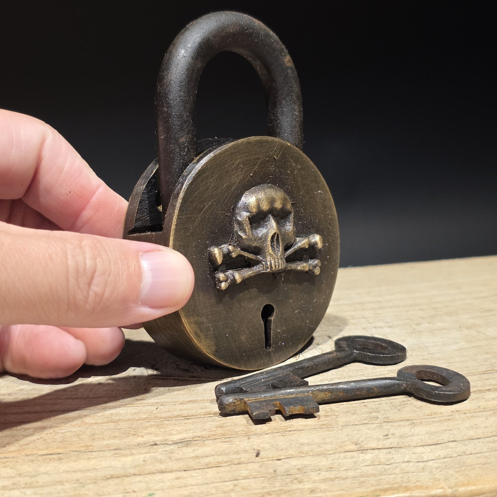 Vintage Style Wrought Iron & Brass Pirate Skull Crossbones Bridge Padlock Lock