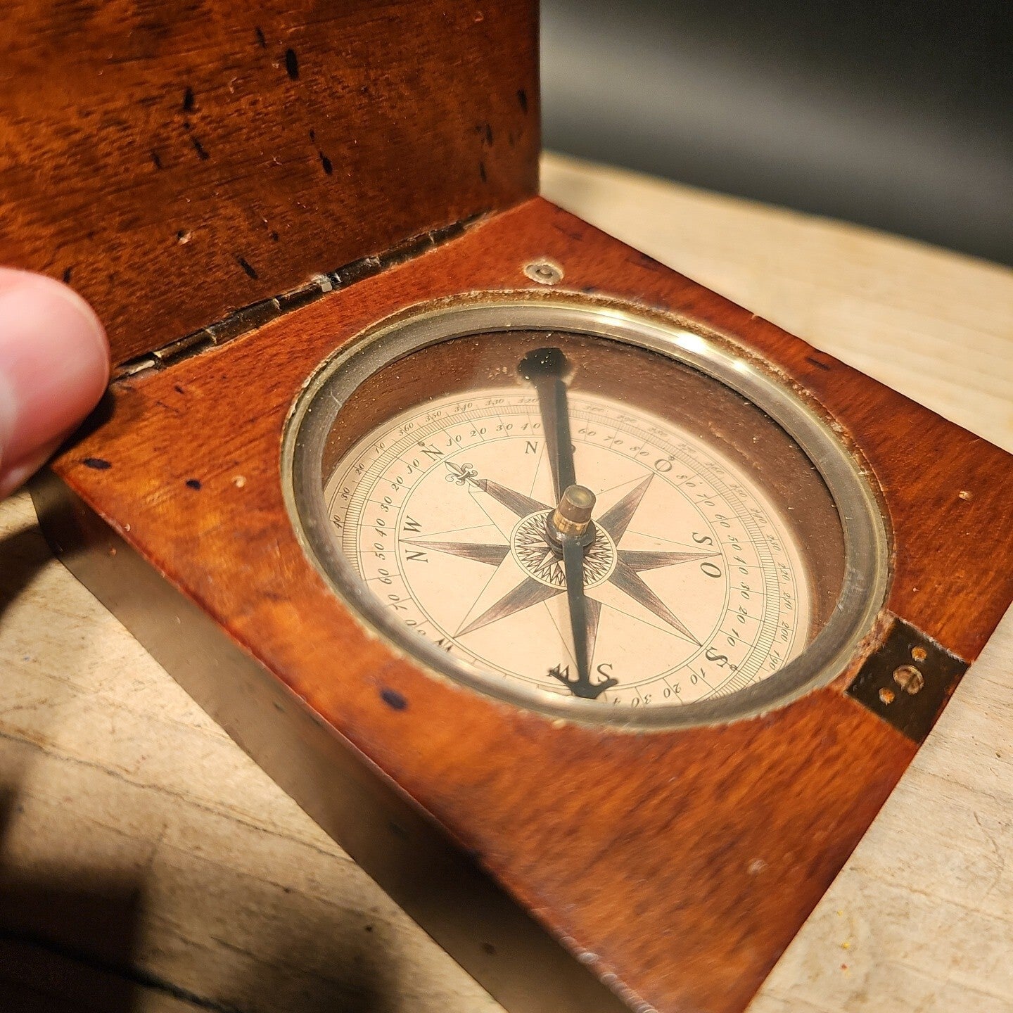 Antique Style Wood Brass Compass Box