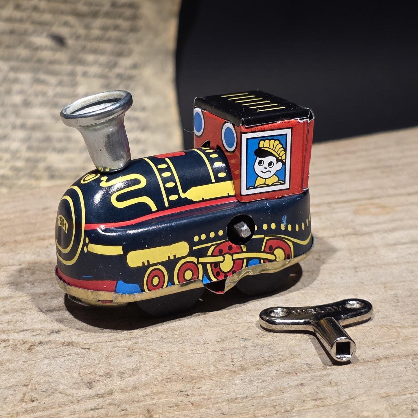 New Vintage Style Tin Litho Locomotive Toy Wind Up Train Engine