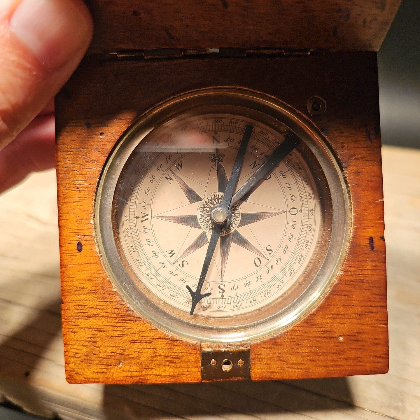 Antique Style Wood Brass Compass Box