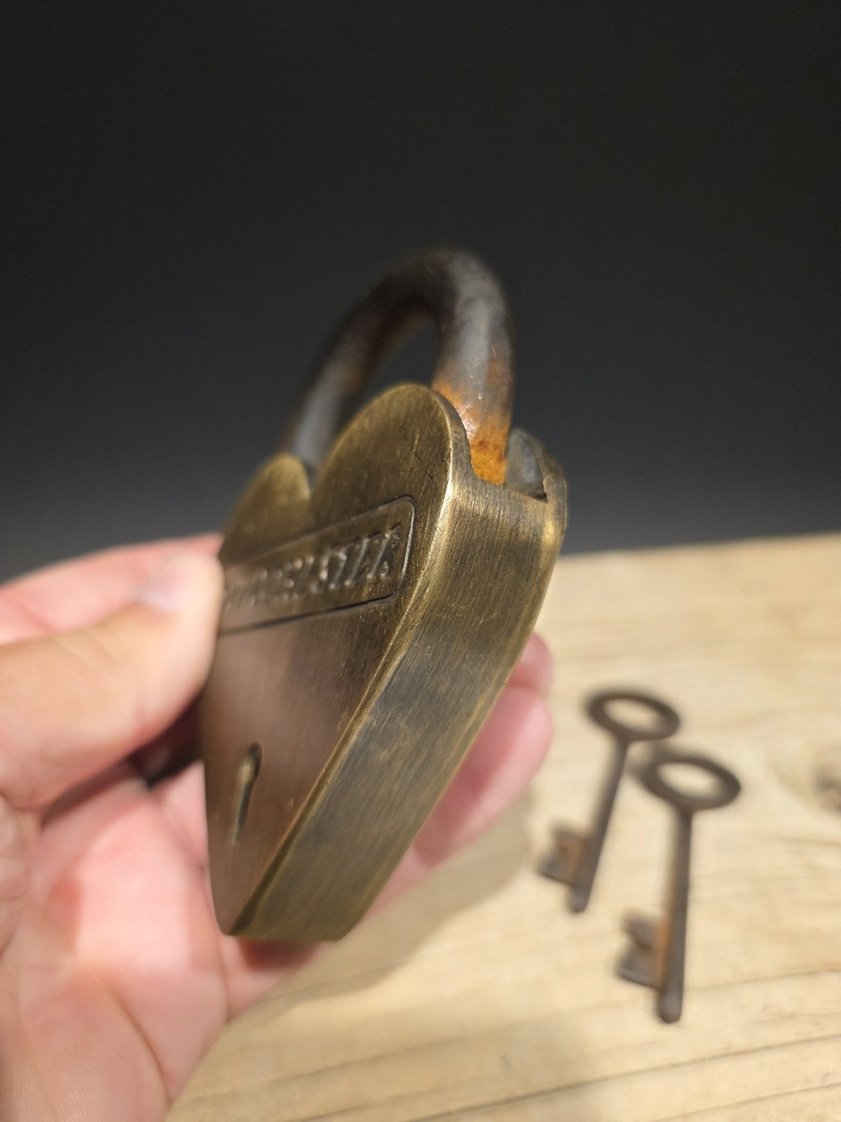 Antique Vintage Style Brass Heart Winchester Firearms Ammo Box Padlock Lock 