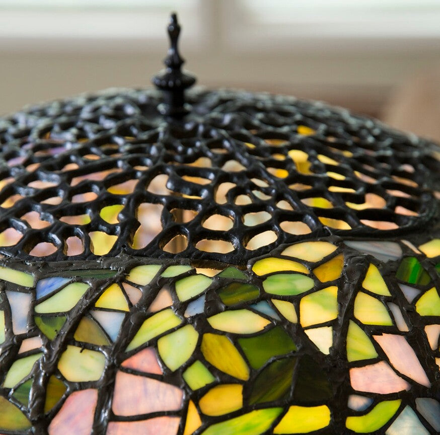 29.5" Wisteria Leaded Glass Stained Glass Table Lamp