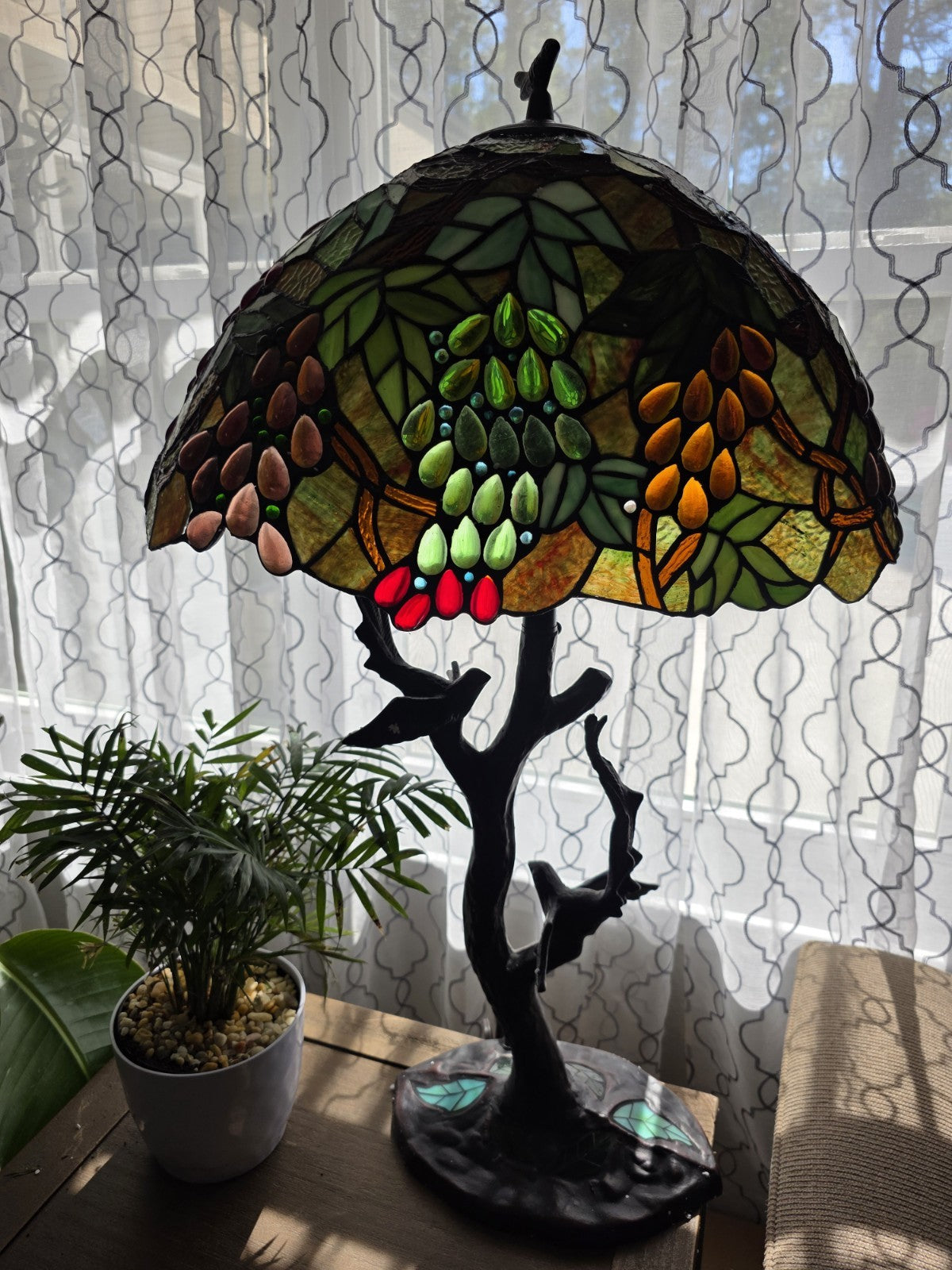 32.5" Antique Vintage Style Stained Glass Oval Fruit Grapes Table Lamp