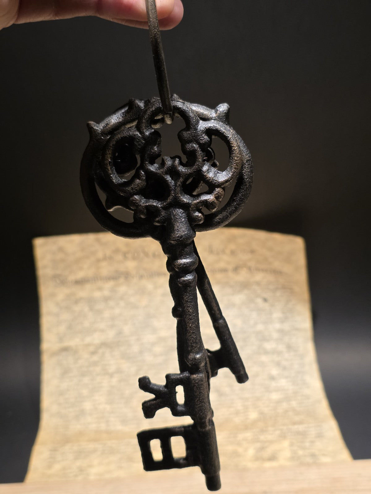 8" Antique Style Large Iron Skeleton Key Ring Set