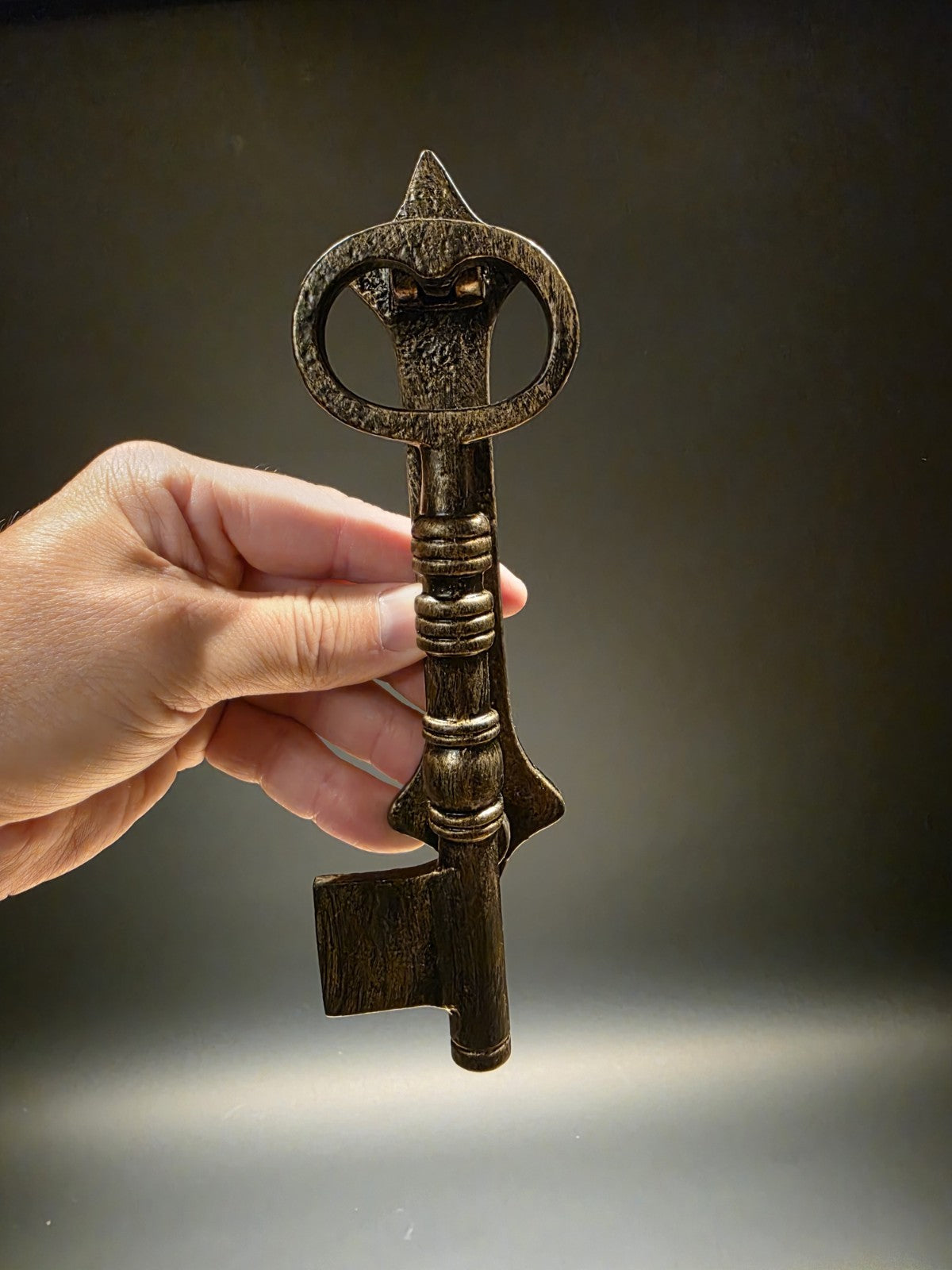 Antique Brass Vintage Style Cast Iron Key Door Knocker