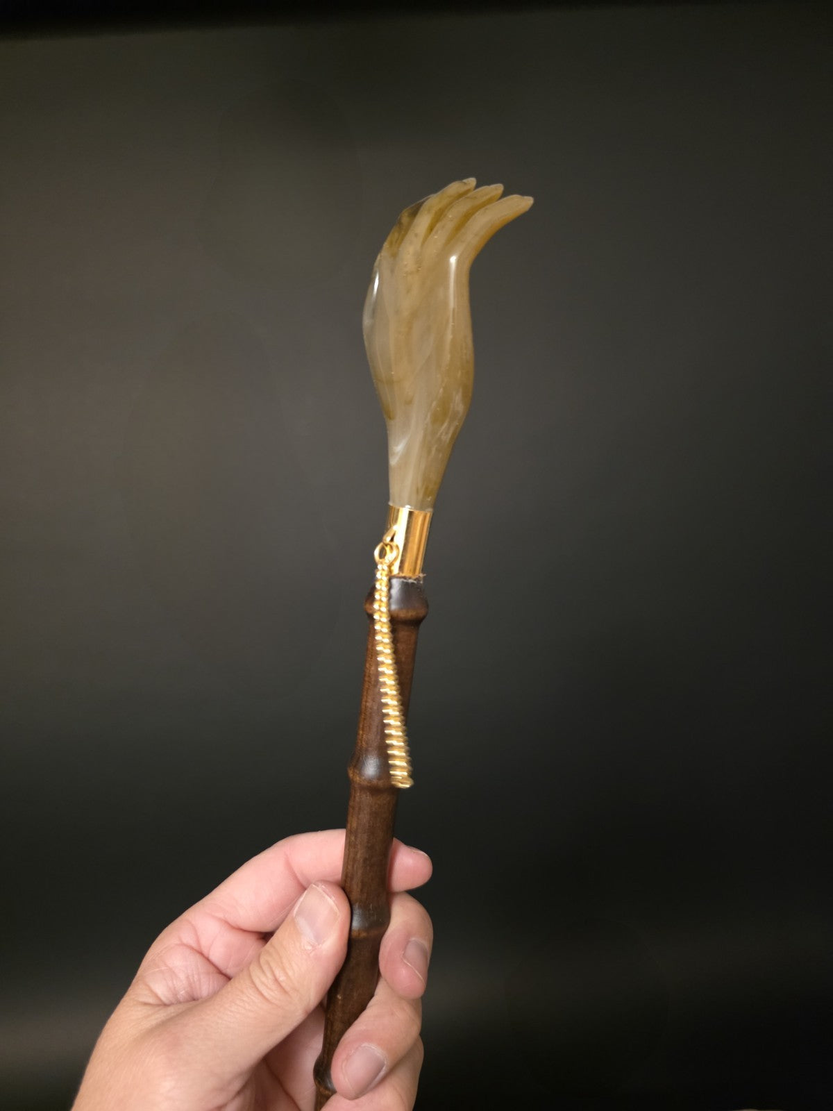 22" Vintage Style Shoehorn Hand Back Scratcher