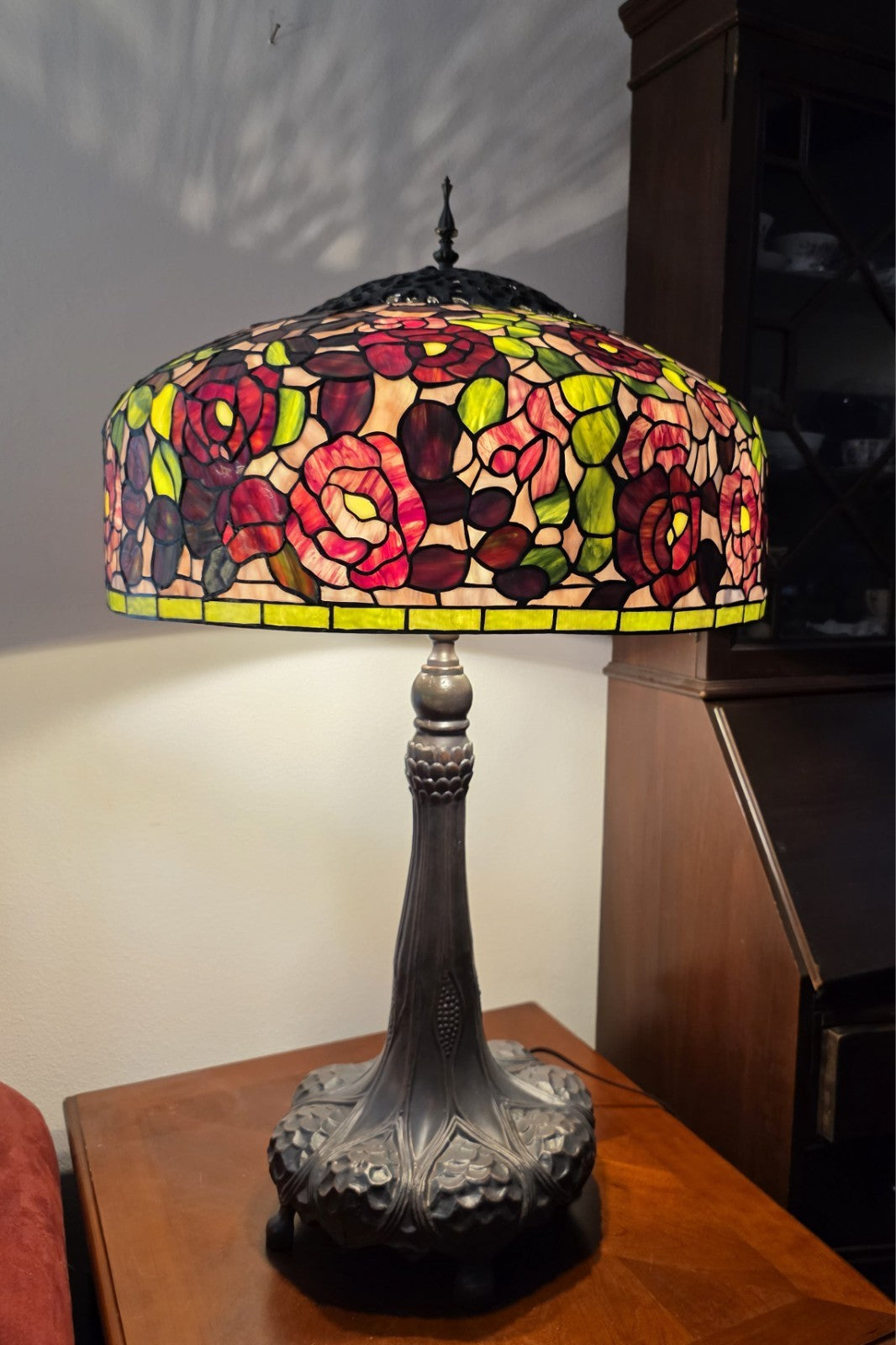 35.5'' Rose Bush Tiffany-Style Stained Glass Table Lamp