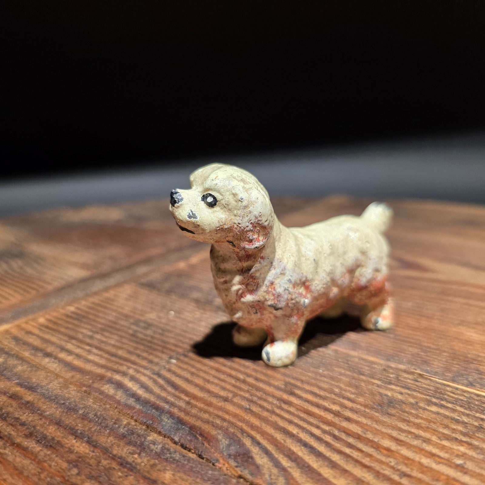 Cast Iron Golden Retriever Dog Figurine – Vintage Style Miniature Animal Figure