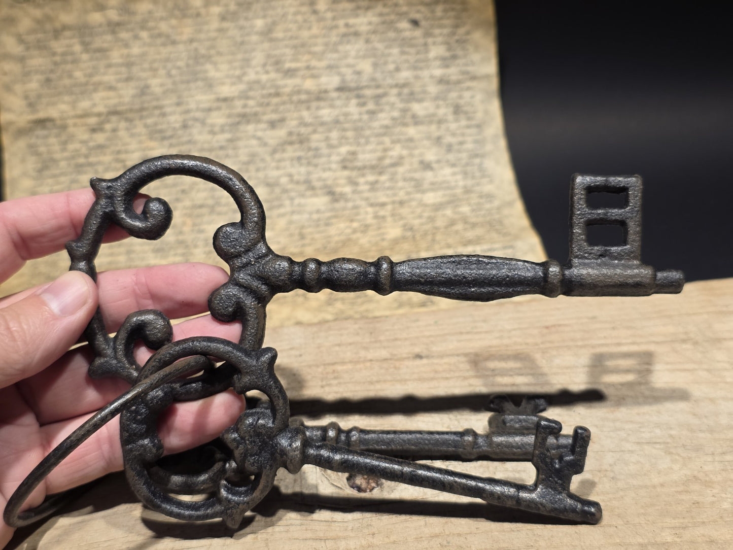 8" Antique Style Large Iron Skeleton Key Ring Set