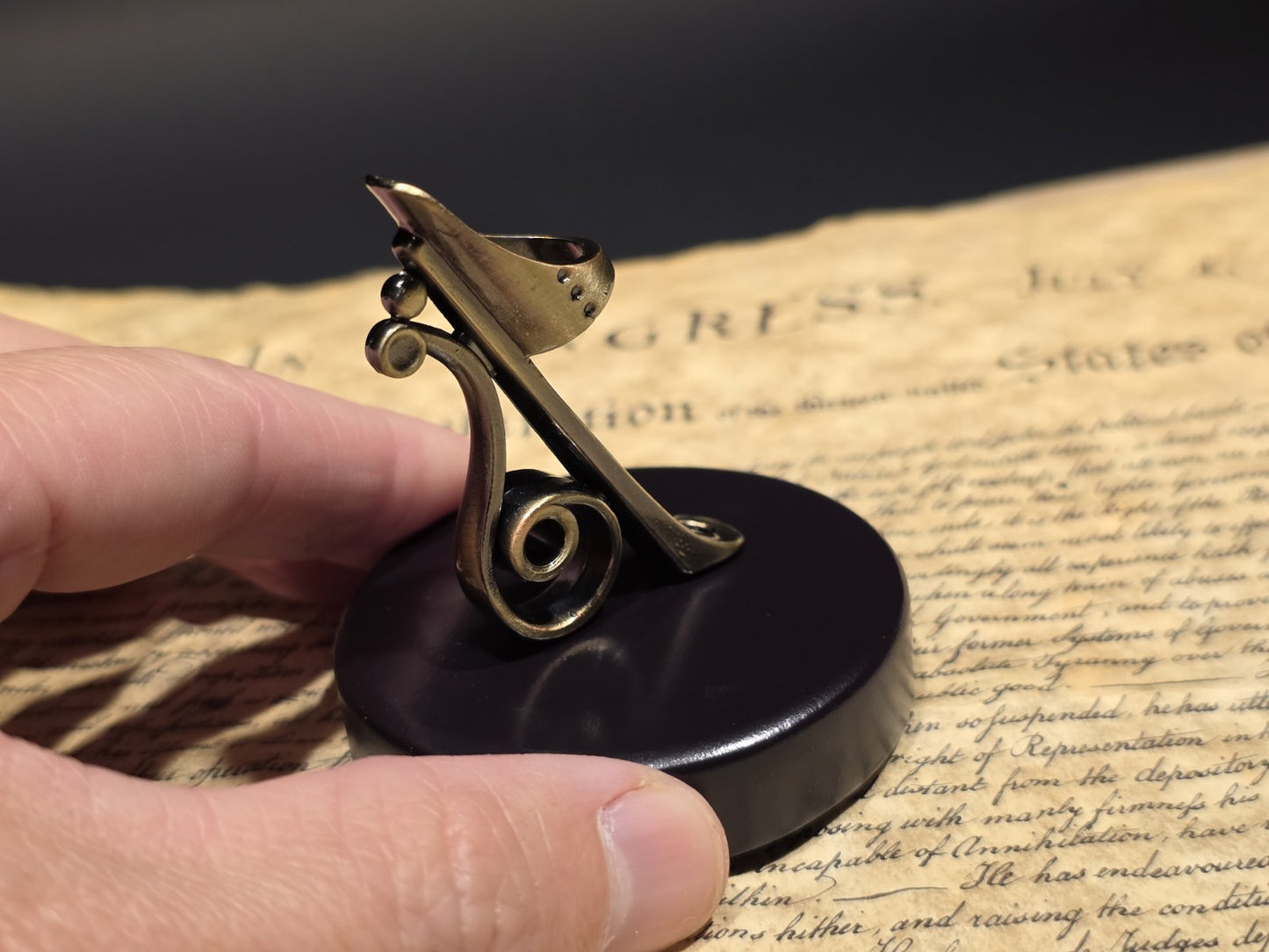 Antique Style Bronze & Wood Single Pen Holder
