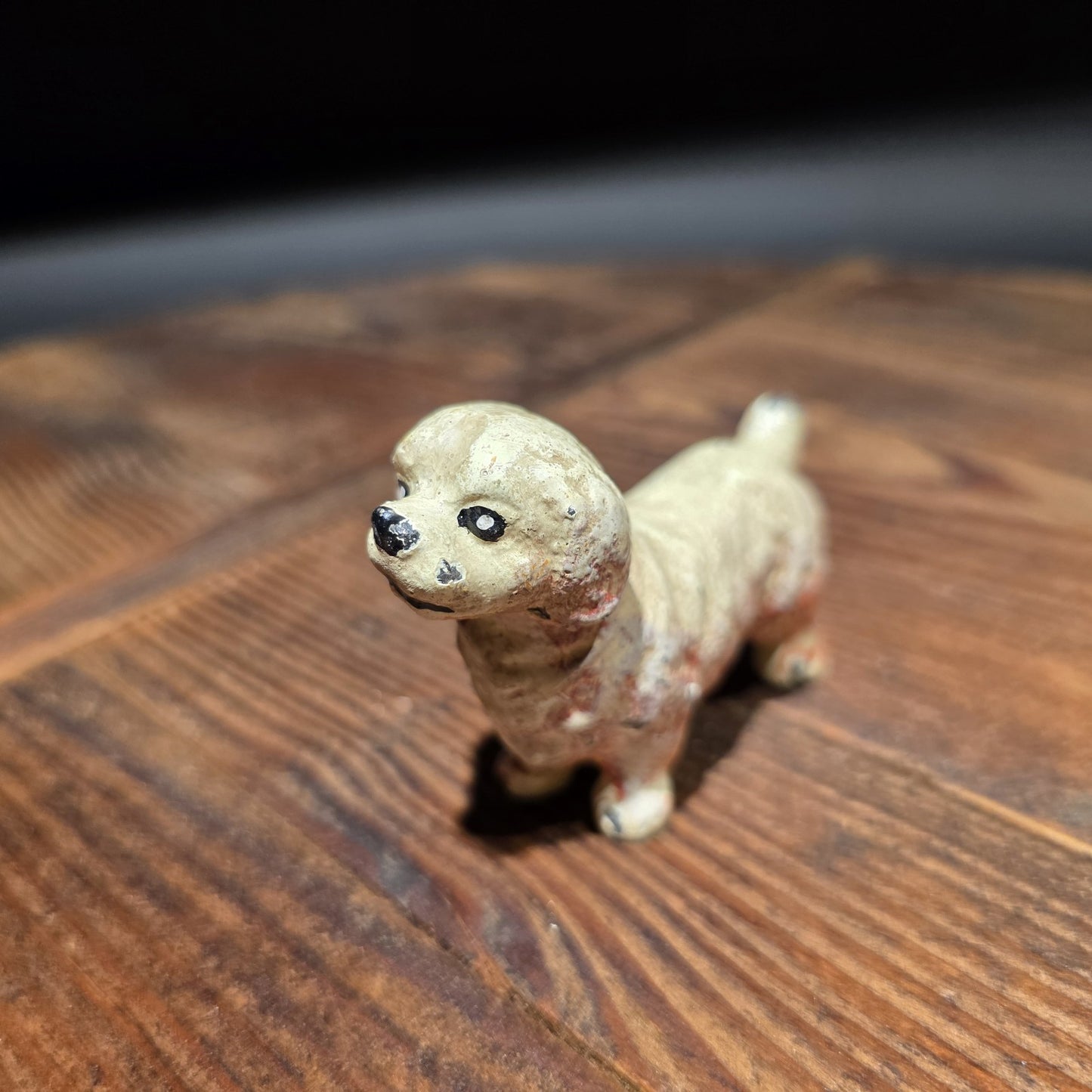 Cast Iron Golden Retriever Dog Figurine – Vintage Style Miniature Animal Figure